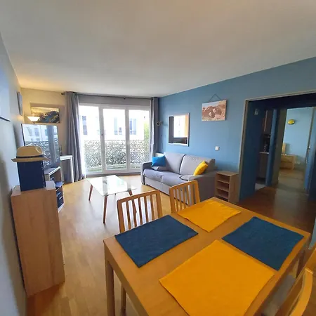 4p A 10' De Paris Apartment *
